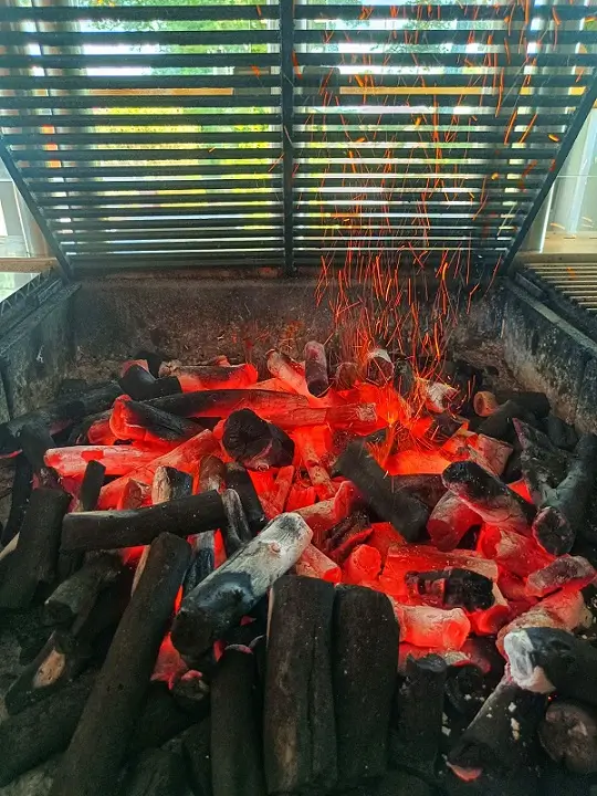 Кубински дървени въглища за скара и барбекю марабу