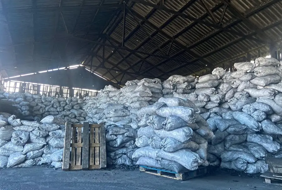 евтини дървени въглища и търговия с дървени въглища